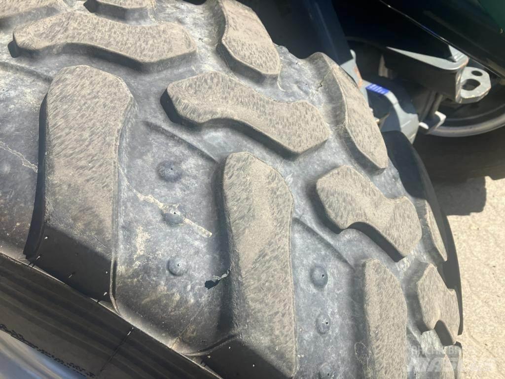 Kramer 37.8L Kolesni nakladalci