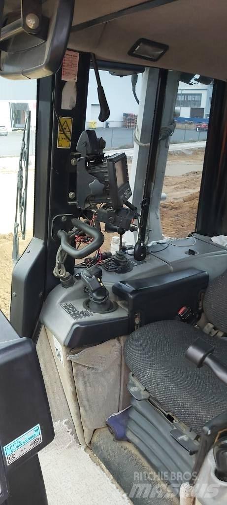 CAT D6N XL Buldožerji goseničarji