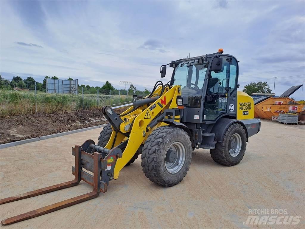 Wacker Neuson WL60 Kolesni nakladalci