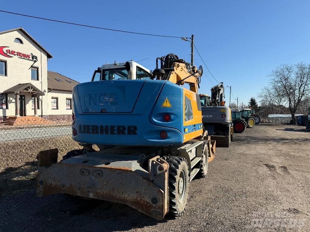 Liebherr A 914 Bagri na kolesih