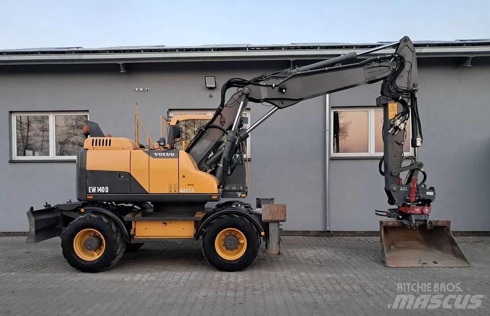 Volvo EW 140 D Bagri na kolesih