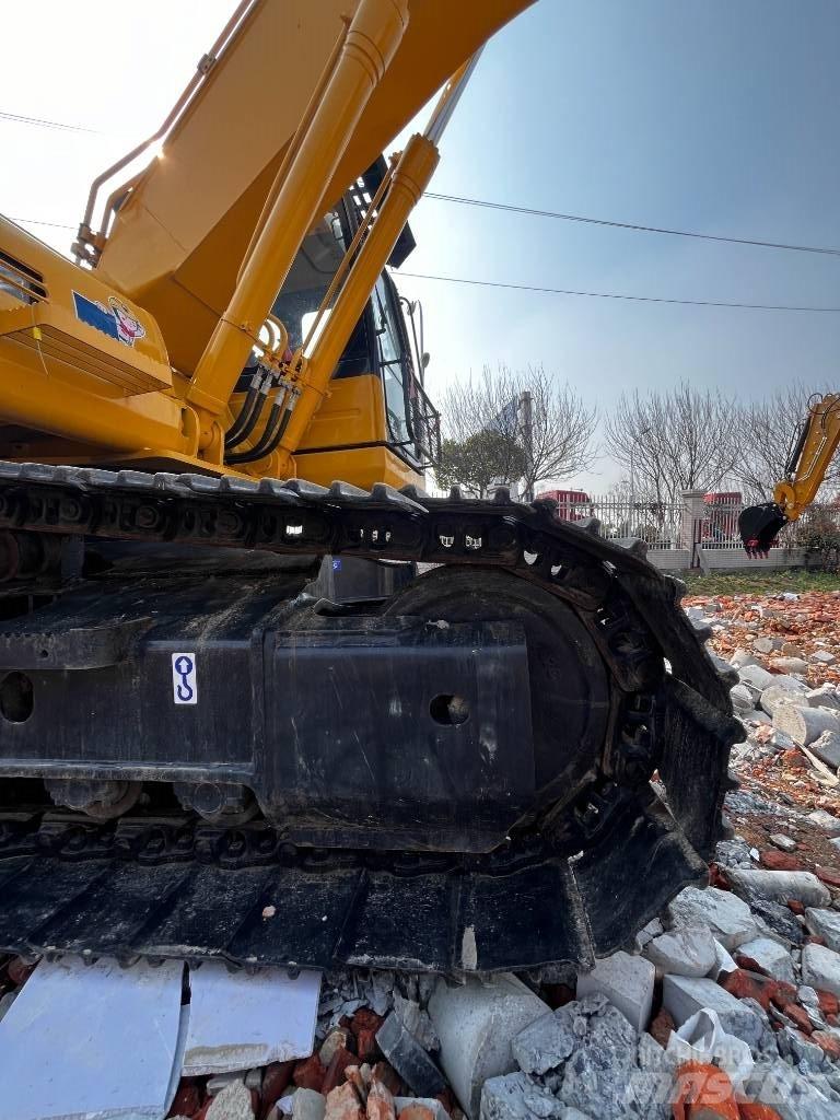 Komatsu PC 200-8N1 Midi bagri 7t – 12t