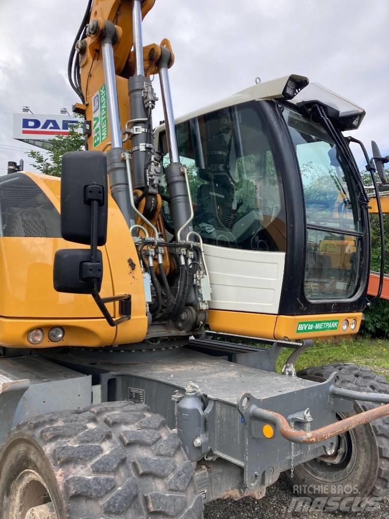 Liebherr A 918 Bagri na kolesih