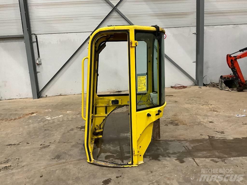 Yanmar Vio 20 / vio 25 Kabine in notranjost