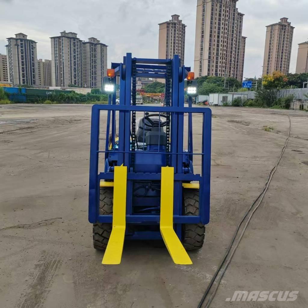 Komatsu FD 30 T-17 Dizelski viličarji