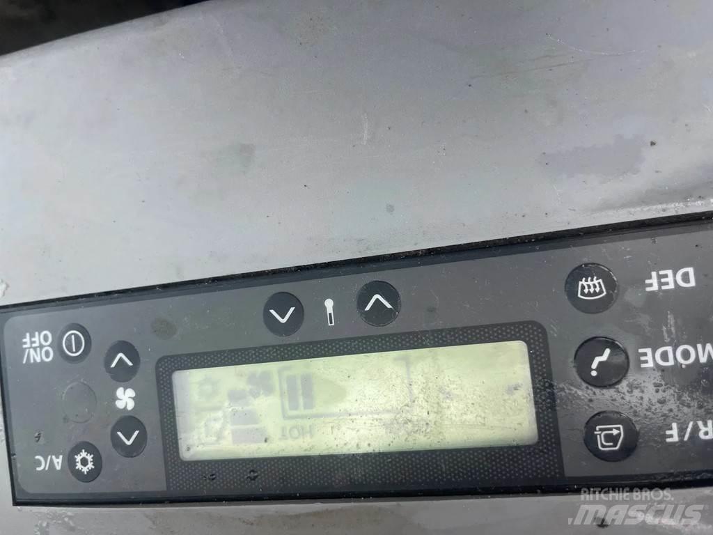 Hitachi U55-5a Mini bagri <7t