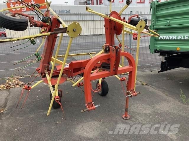Unifarm CW 4.40 Obračalniki in zgrabljalniki