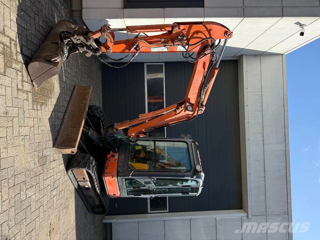 Hitachi ZX30U Mini bagri <7t