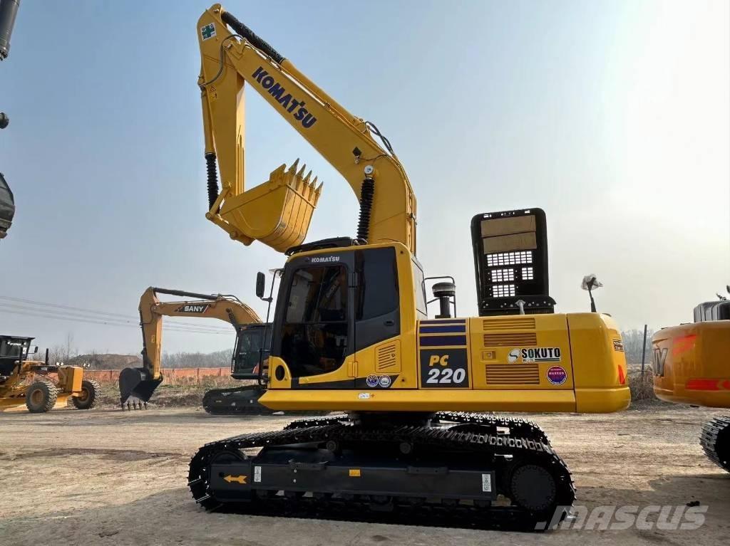 Komatsu 220 Bagri goseničarji