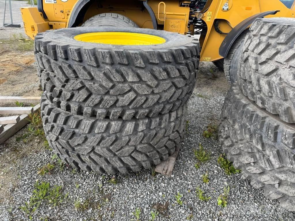 John Deere 6195 R Traktorji