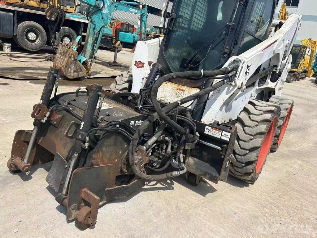 Bobcat S 750 Skid steer mini nakladalci