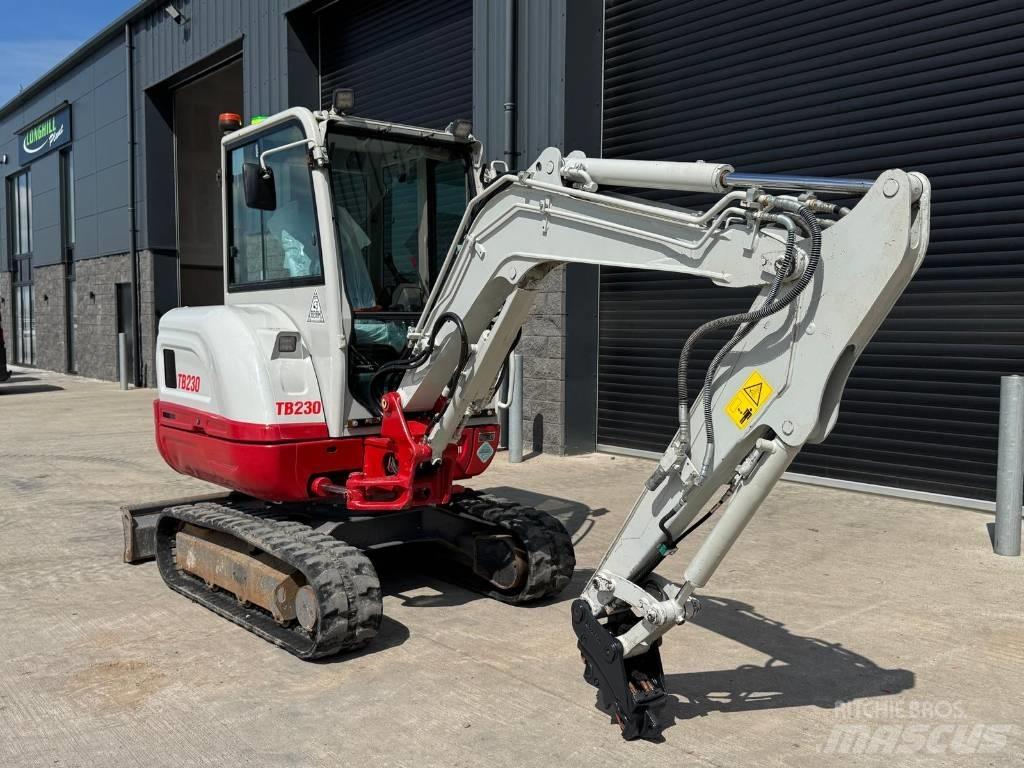 Takeuchi TB 230 Mini bagri <7t