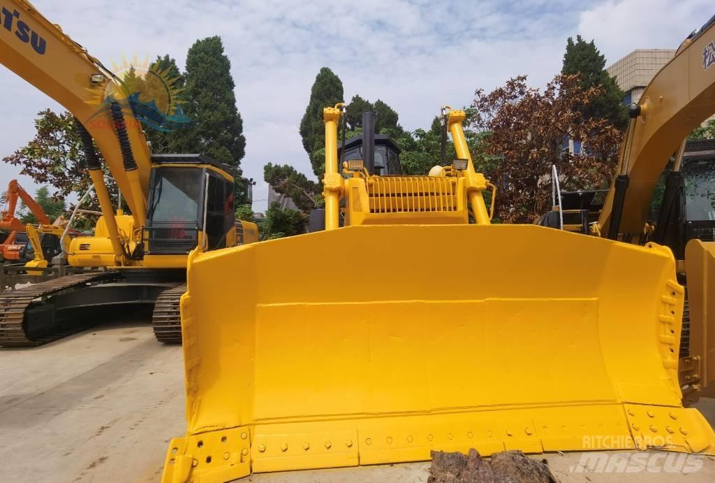 Komatsu D 155 AX Buldožerji goseničarji