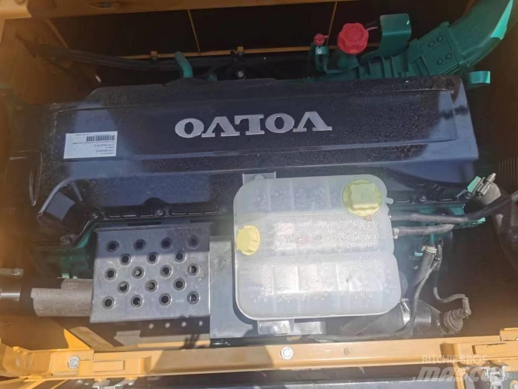 Volvo EC 480 Bagri goseničarji
