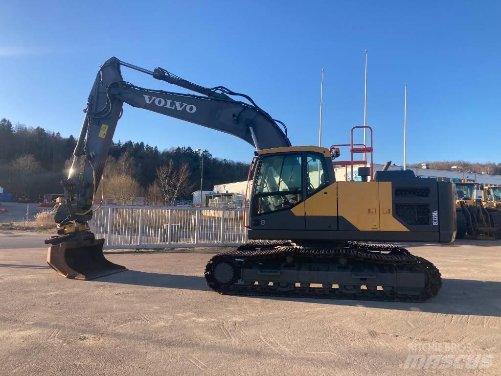 Volvo EC 220 E Bagri goseničarji