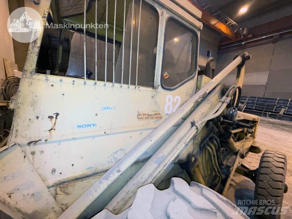 Volvo BM 2181 TD Kolesni nakladalci