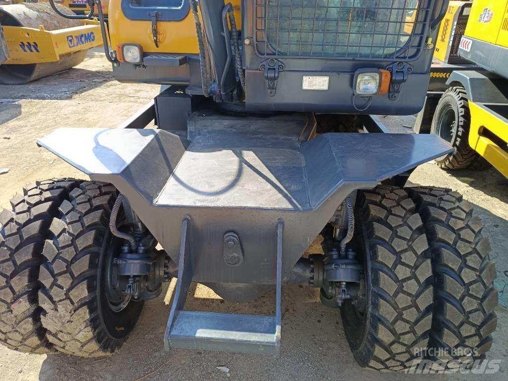 Xinyuan XYB75W-9 Bagri goseničarji