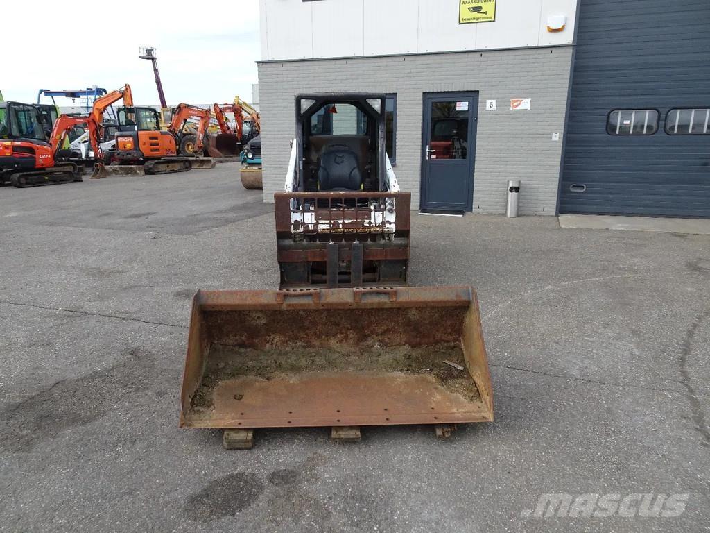 Bobcat T110 Skid steer mini nakladalci