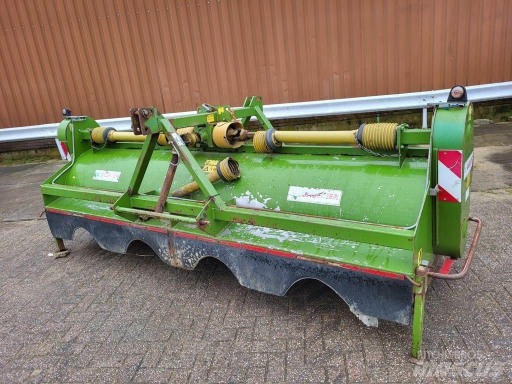 Baselier LKB 320 Avtomobili