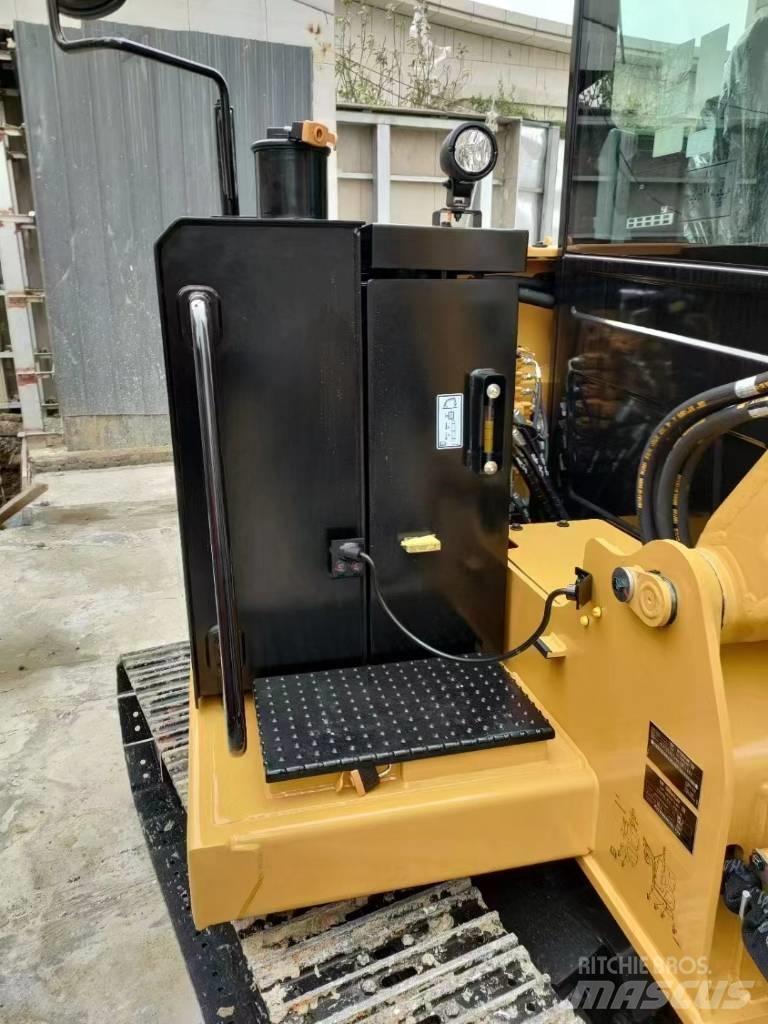 CAT 305.5 Mini bagri <7t