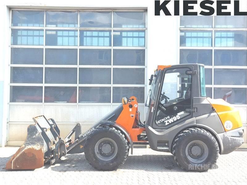 Hitachi ZW 95-6 Skid steer mini nakladalci
