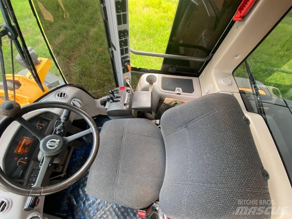 Volvo L 60 F Kolesni nakladalci