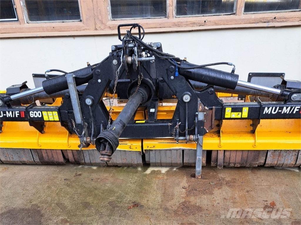 Müthing MU-M 600 F Nega okolice - drugo