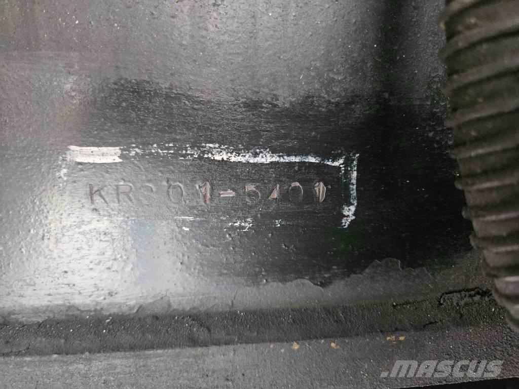 Kato KR 350-3 Avtodvigala