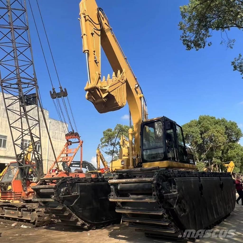 CAT 320 C Amfibijski bagri