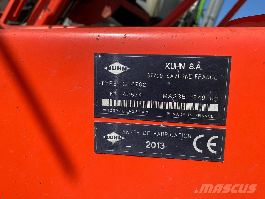 Kuhn GF8702 Obračalniki in zgrabljalniki