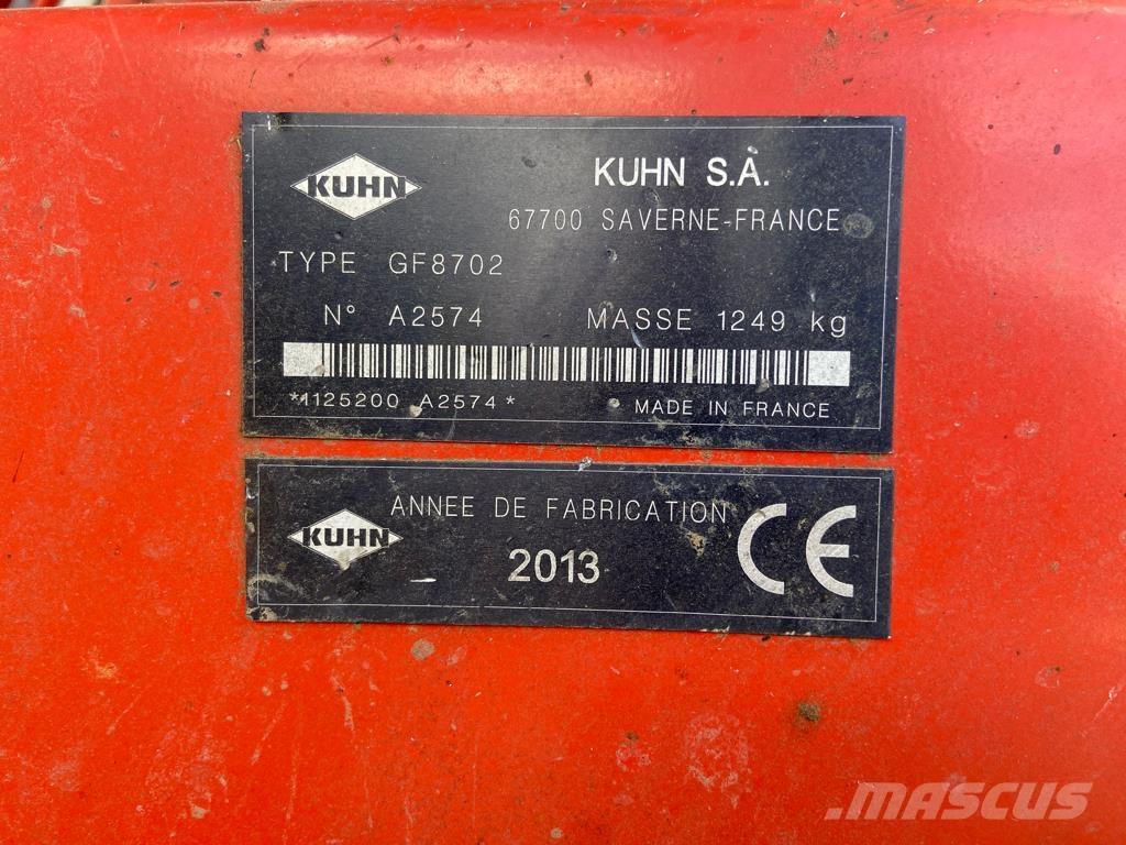 Kuhn GF8702 Obračalniki in zgrabljalniki
