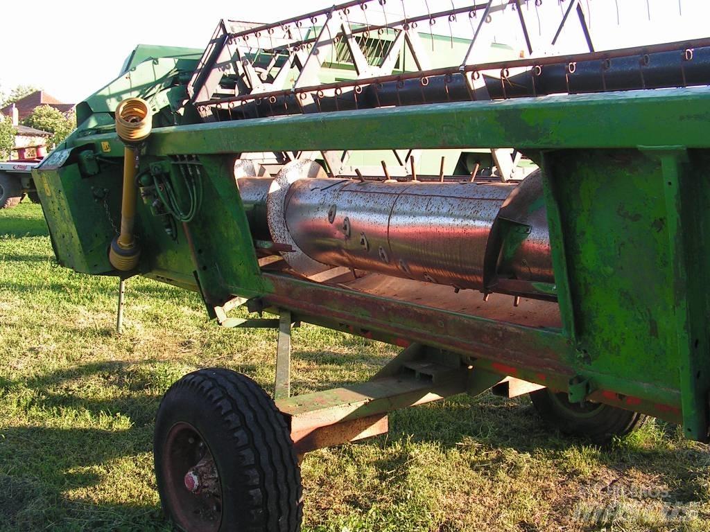 John Deere 2054 Kombajni