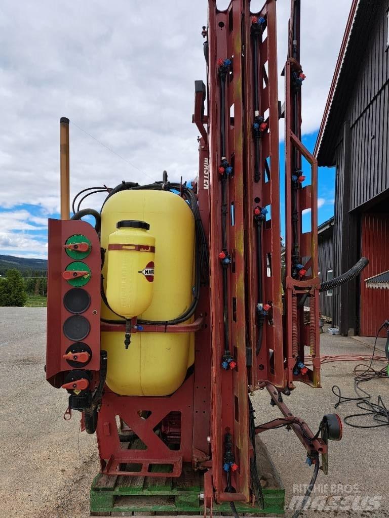 Hardi Master 1000 Vlečne škropilnice