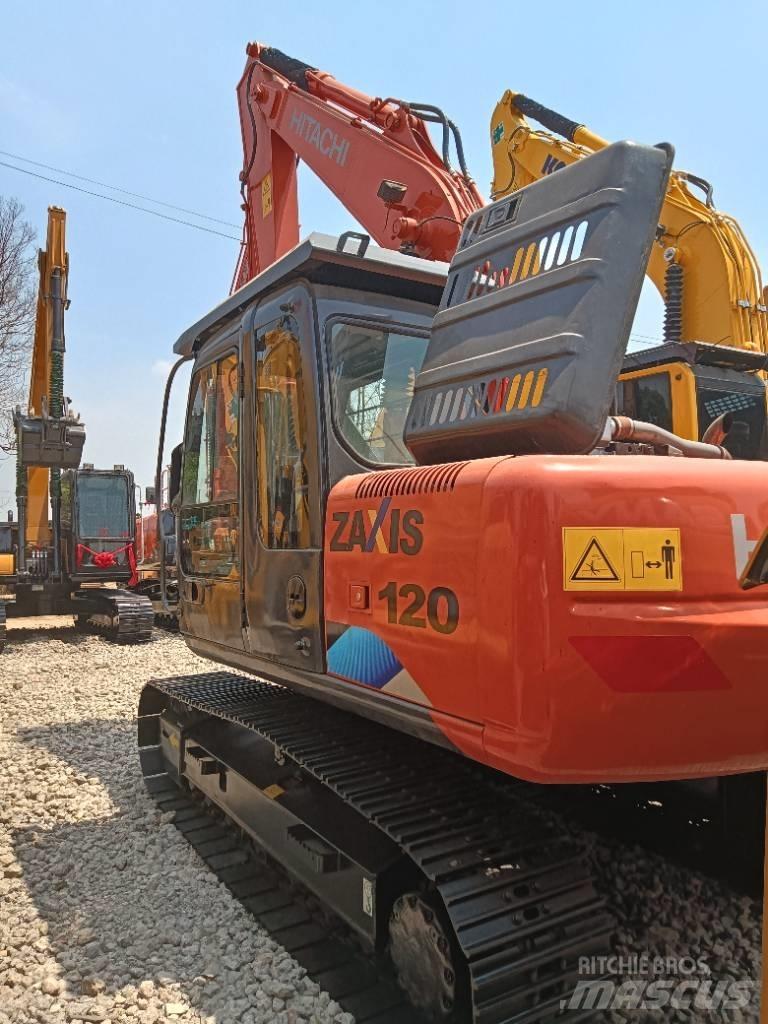 Hitachi ZX 120 Midi bagri 7t – 12t