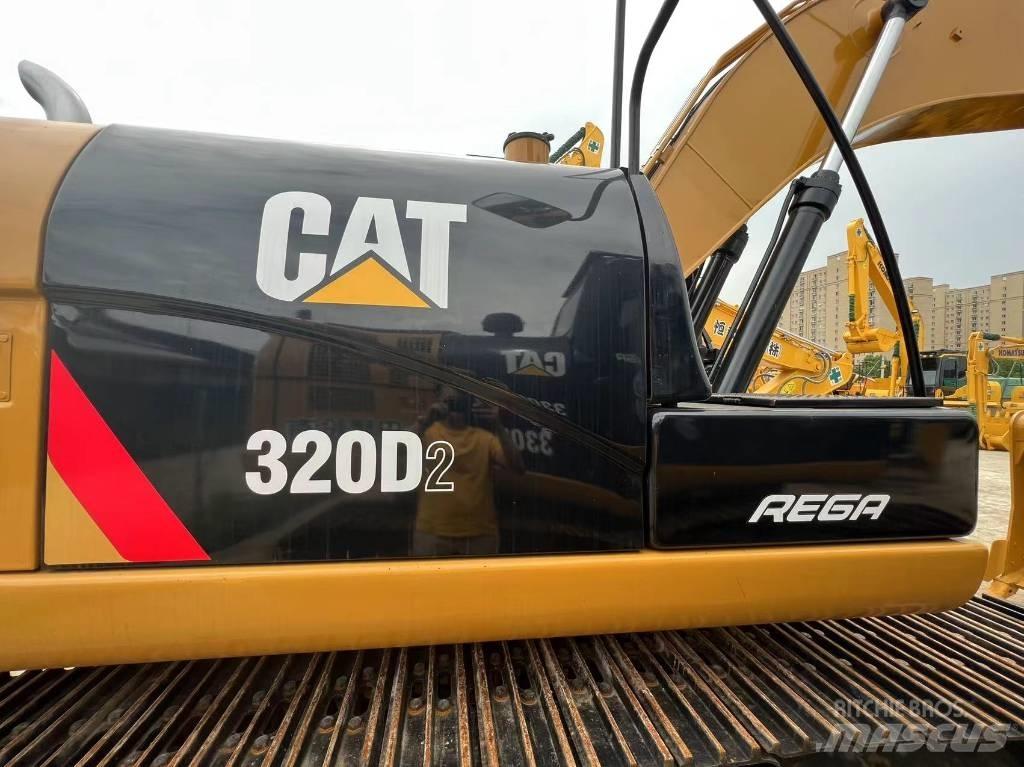 CAT 320 Bagri goseničarji