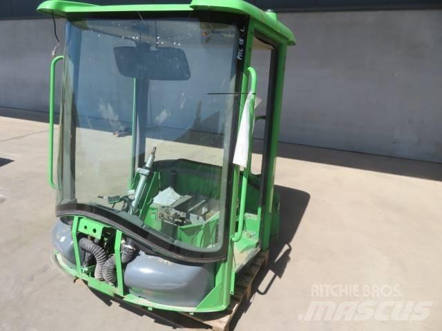Volvo L30B / L35B Kabine in notranjost