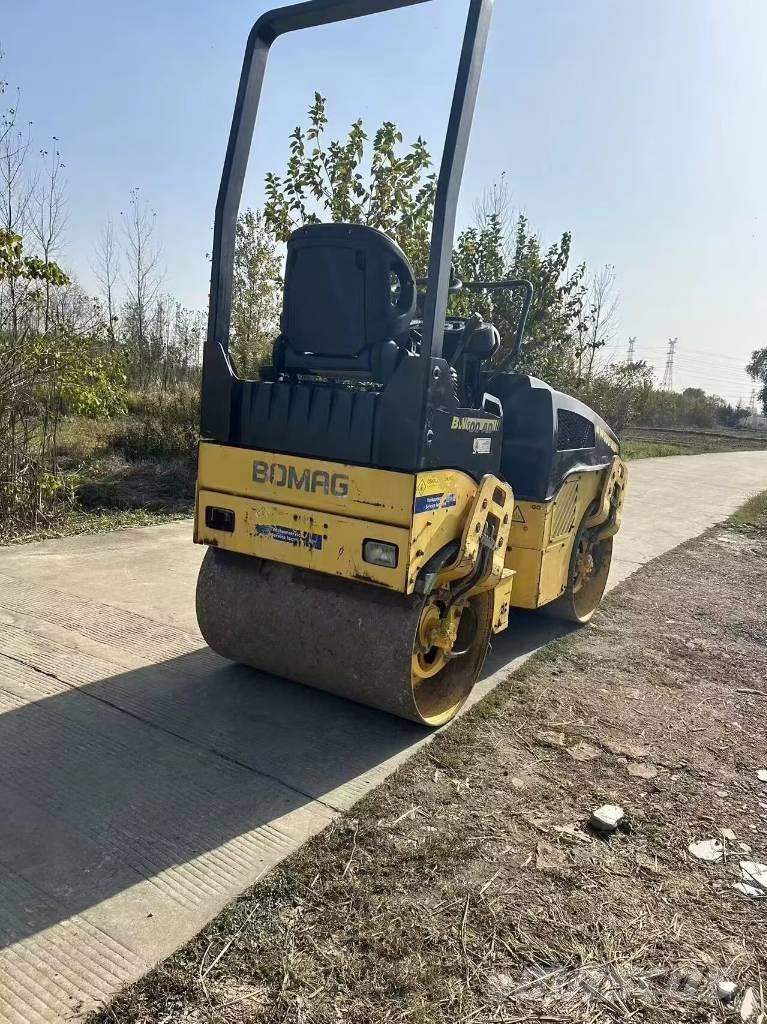 Bomag BW 100 AD Dvojni valjarji