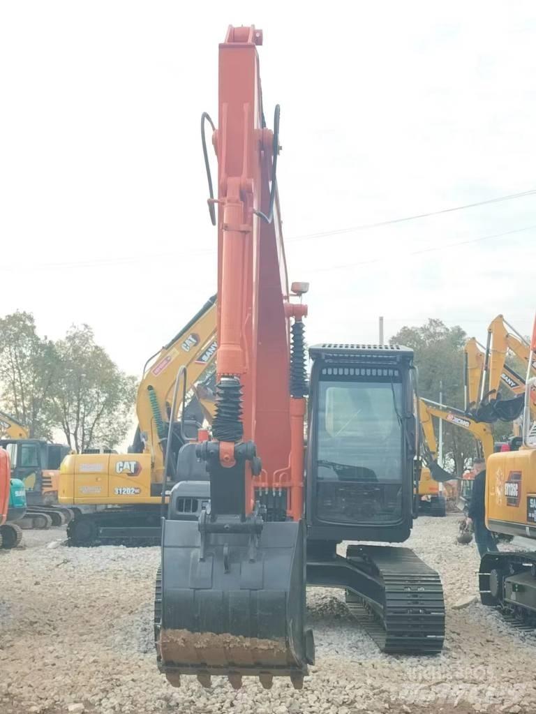 Hitachi ZX 120 Bagri goseničarji