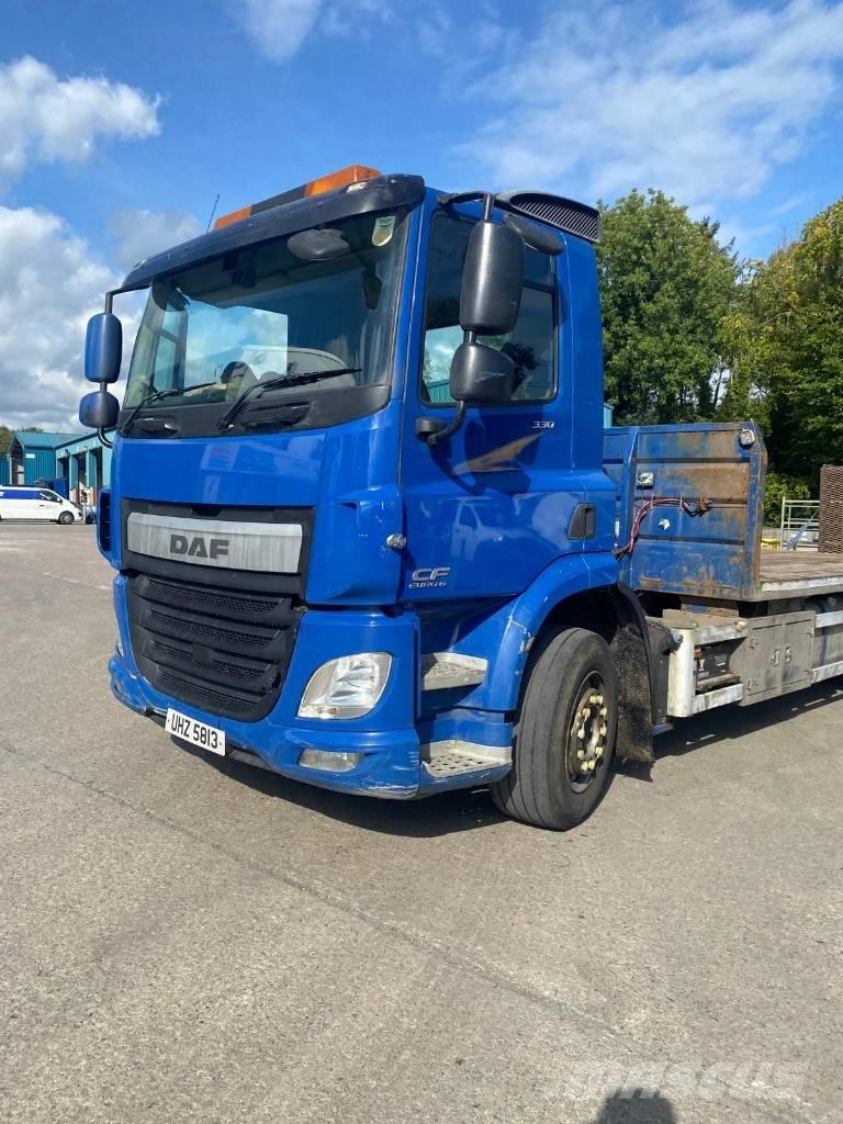 DAF CF 330 Tovornjaki z žerjavom