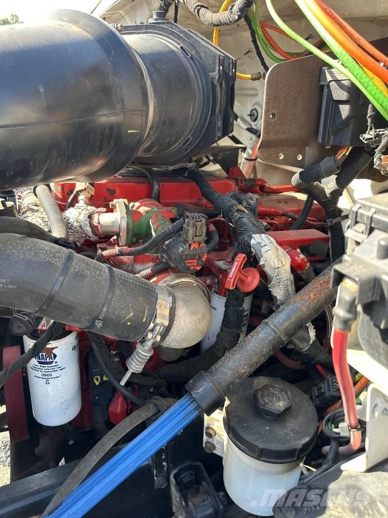 Ford F 750 XL SD Tovornjaki za vodo