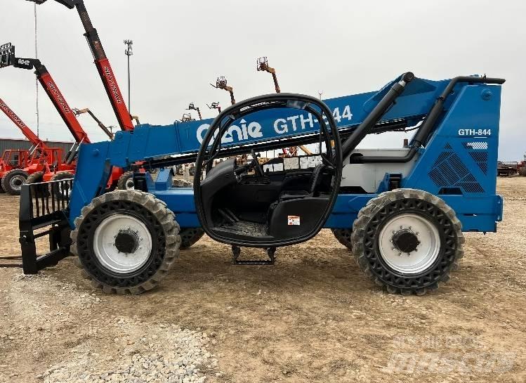 Genie GTH844 Teleskopski viličarji