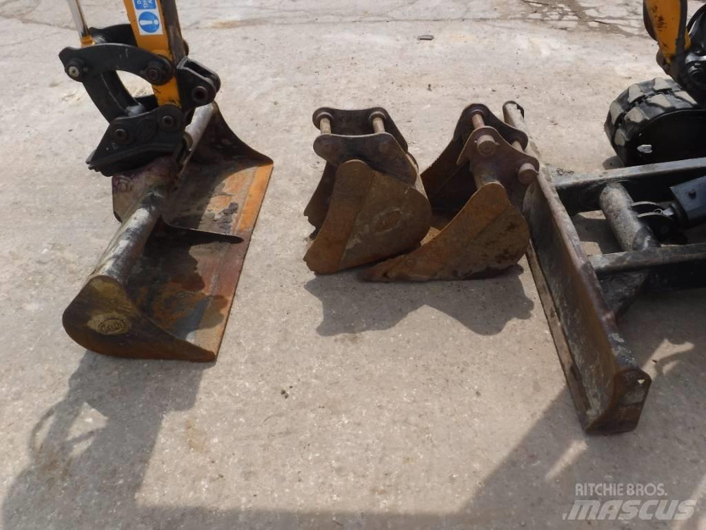 Hyundai Robex 27 Z-9 Mini bagri <7t