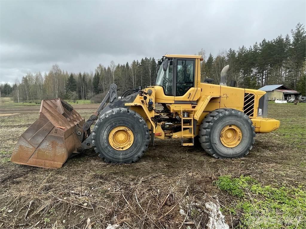 Volvo L220F Kolesni nakladalci