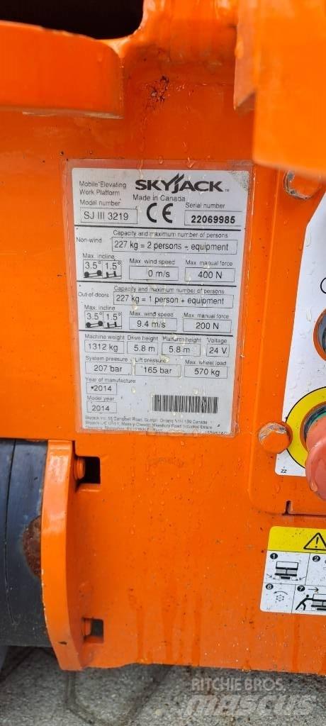 SkyJack SJIII 3219 Škarjaste dvižne ploščadi