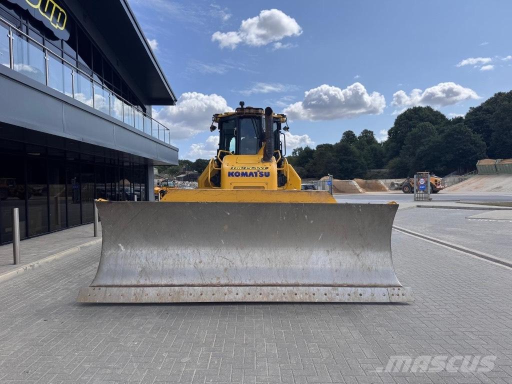 Komatsu D 71P Xi Buldožerji goseničarji