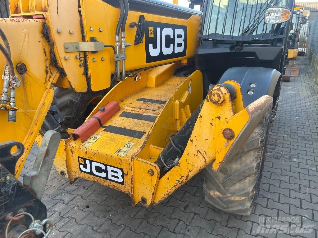JCB 535-140 Hiviz Teleskopski viličarji