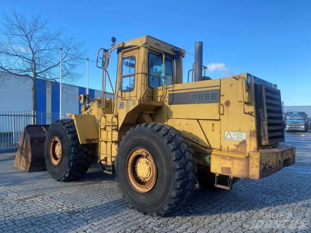 CAT 966E NVT Kolesni nakladalci