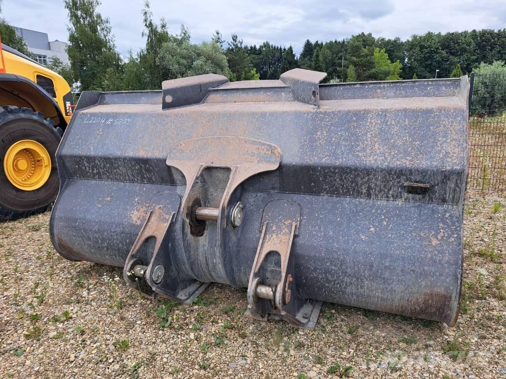 Volvo L 220 H Kolesni nakladalci