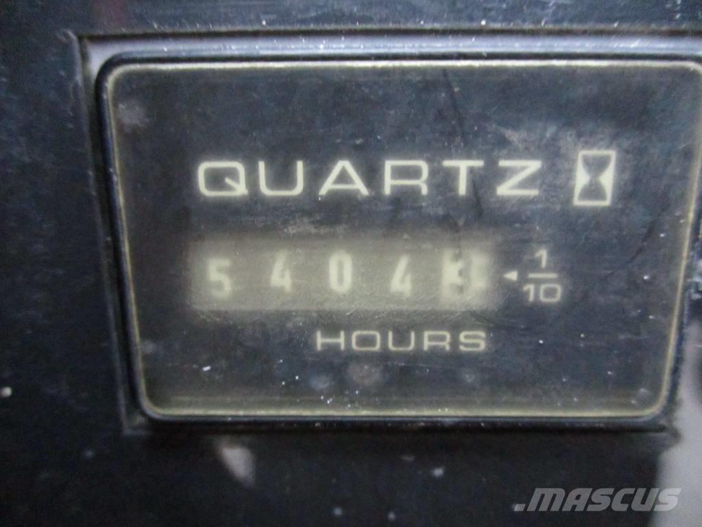 JLG 510 AJ (557) Zglobne samohodne dvižne ploščadi