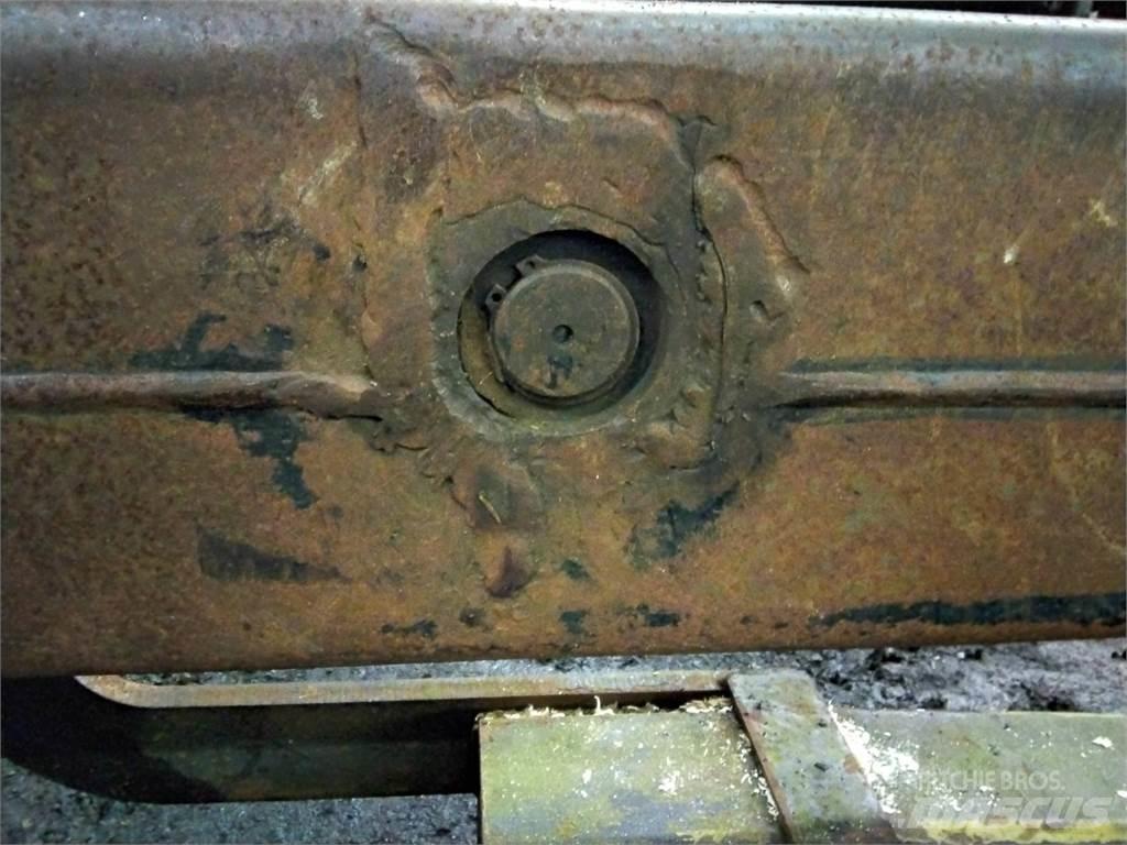 Loglift L190V Dvigala za gozdne kombajne